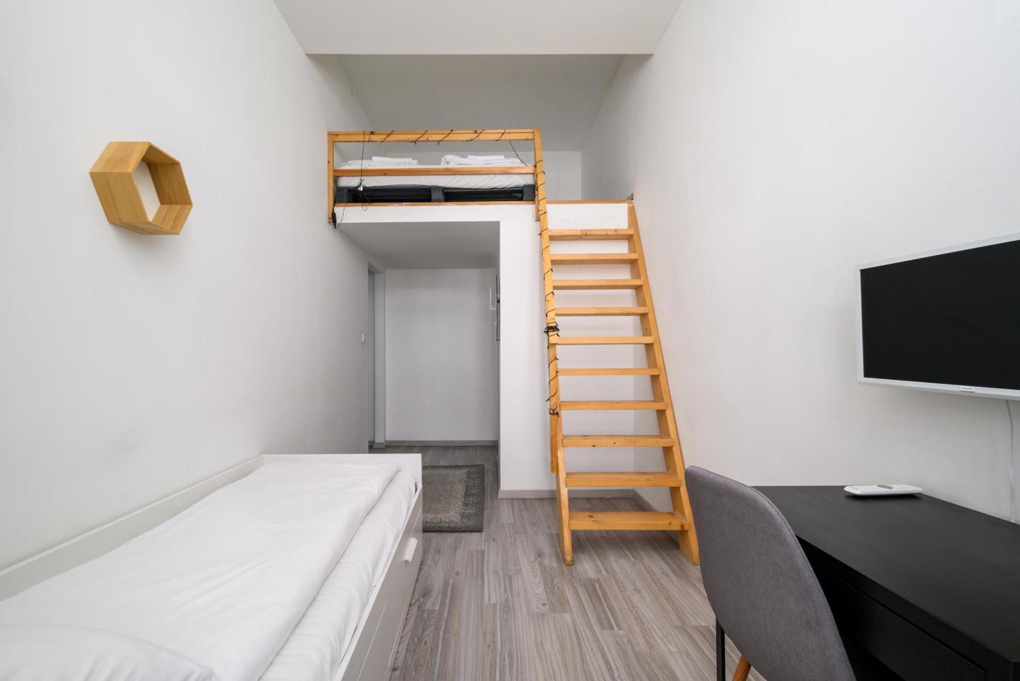 5 Bedrooms Keleti-home Boedapest