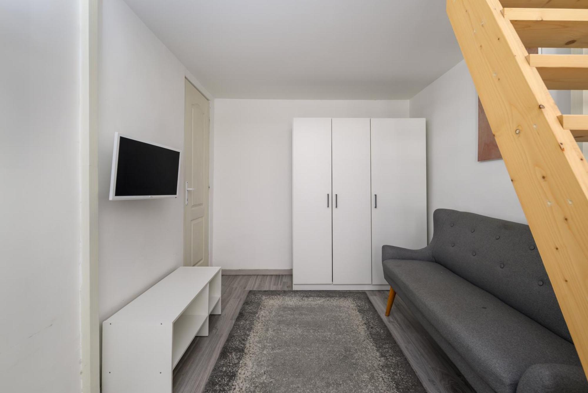 5 Bedrooms Keleti-home * Boedapest